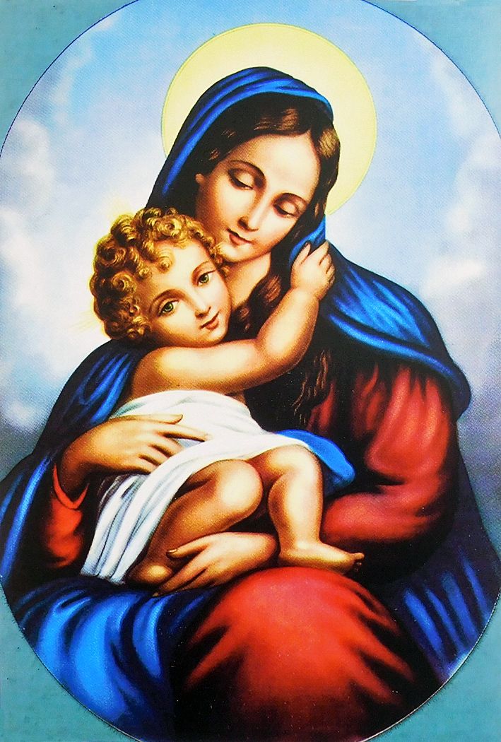 Mary carrying baby jesus
