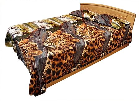 Glace Cotton with Leopard Print 3D Double Bedspread with Two Pillow Covers