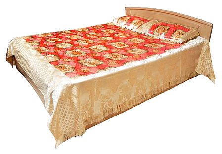Glace Cotton with Satin Finish Floral Double Bedspread with Two Pillow Covers