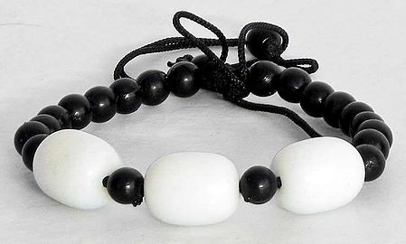Black and White Bead Bracelet