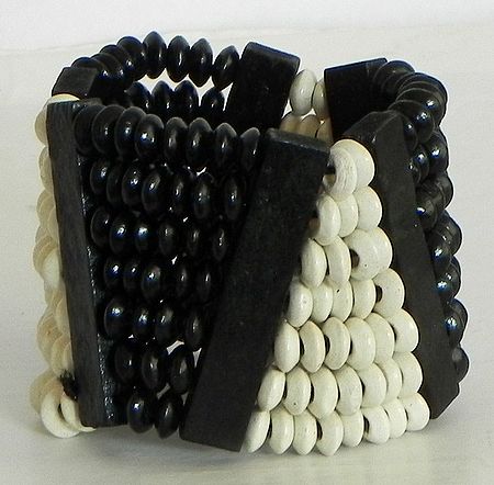 Black and White Beaded Stretch Bracelet