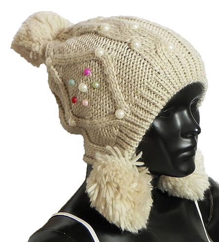 Ladies Hand Knitted Beige Woolen Bobble Cap