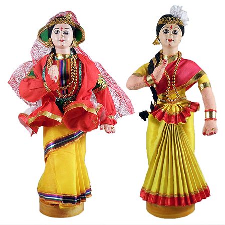 Pair of Mohini Attam and Kathakali Dancers