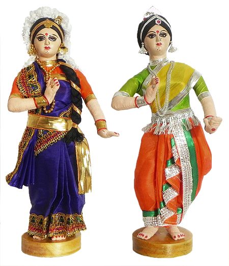Odissi and Kuchipudi Dancers