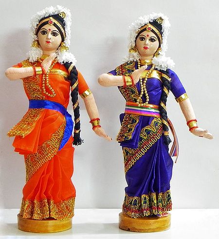 Kuchipudi Dancers