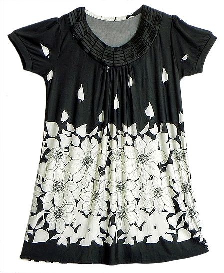 Black and White Floral Printed Top