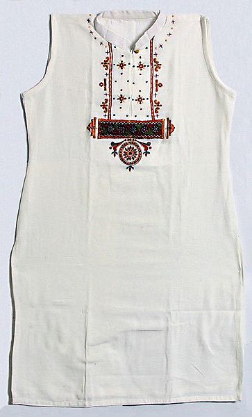 White Embroidered Kurta