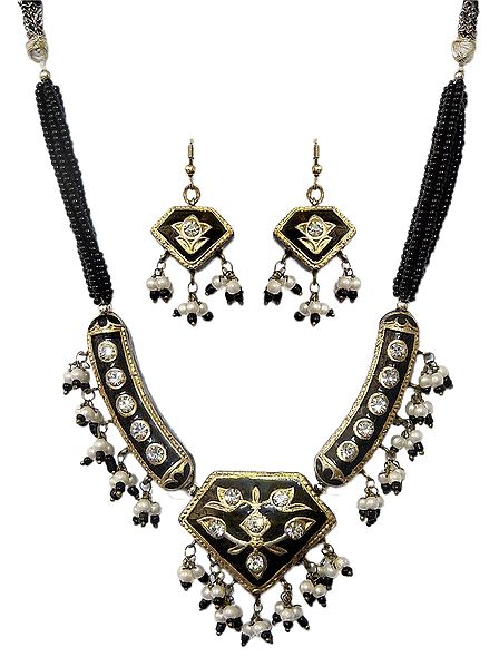 Black Bead Adjustable Necklace with Lac Meenakari Pendant and Earrings