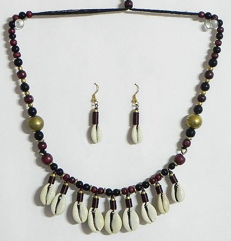 Cowrie with Bead Necklace Set