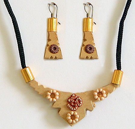 Eternal Om - Light Beige Necklace with Earrings