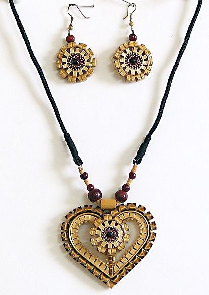 Love Blooms - Off White with Maroon Bead Necklace with Carved Bamboo Pendant and Earrings