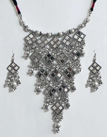 Metal Necklace with Earrings