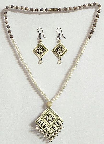 White Pearl and Wooden Bead Necklace with Jute Pendant and Earrings