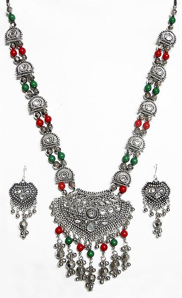 Metal Necklace with Gorgeous Pendant and Earrings
