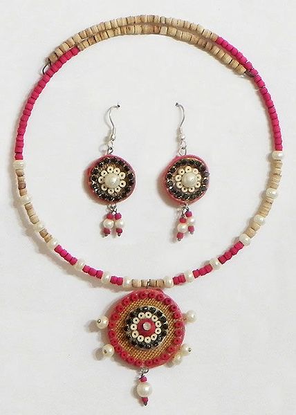 Red and Beige Wooden Bead Spring Necklace with Jute Pendant and Earrings