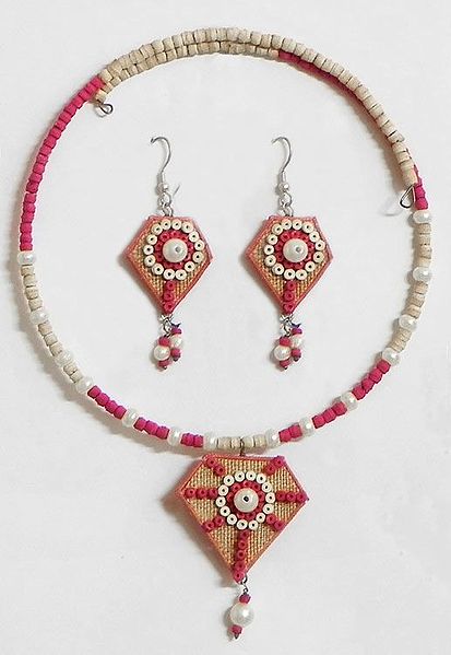 Saffron and Beige Wooden Bead Spring Necklace with Jute Pendant and Earrings