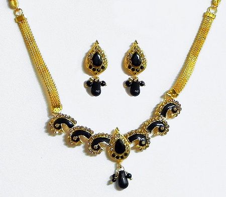 Black Stone Studded Necklace with Earrings