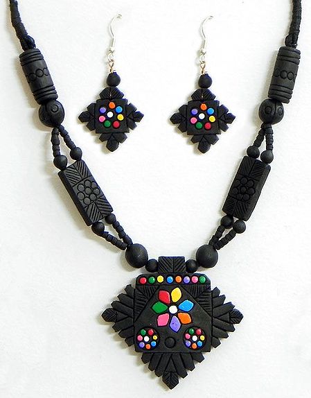 Hand Painted Black Terracotta Necklace Set