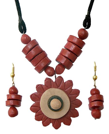 Terracotta Necklace with Pendant and Earrings