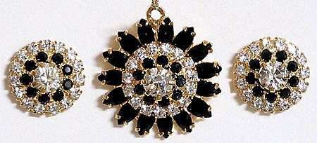 Black and White Stone Studded Round Shaped Pendant and Earrings