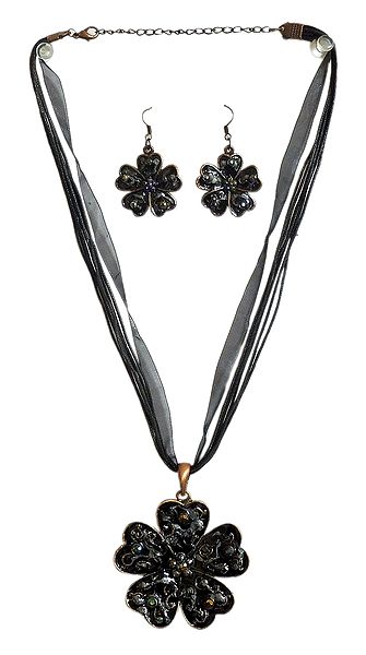 Black Flower Metal Pendant and Earrings