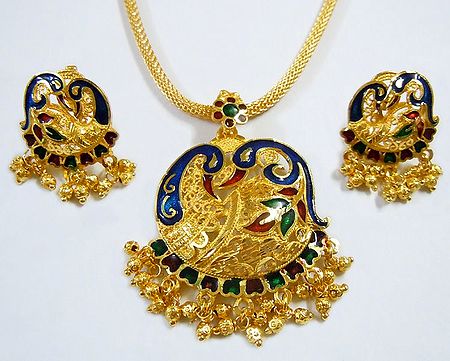 Gold Plated Chain with lacquered Pendant and Stud Earrings