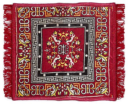 Red Velvet Ritual Carpet Asan