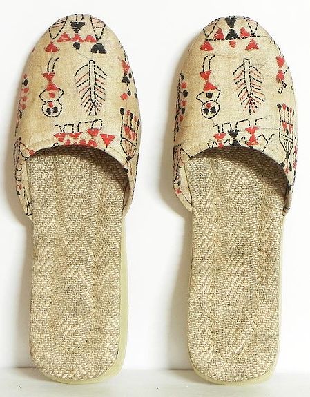 Ladies Jutti with Kantha Stitch on Off White Silk Cloth and Rubber Sole