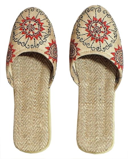 Ladies Jutti with Kantha Stitch on Beige Silk Cloth and Rubber Sole