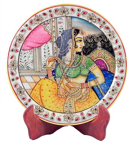 Rajput Princess Painting on Marble Plate - Showpiece