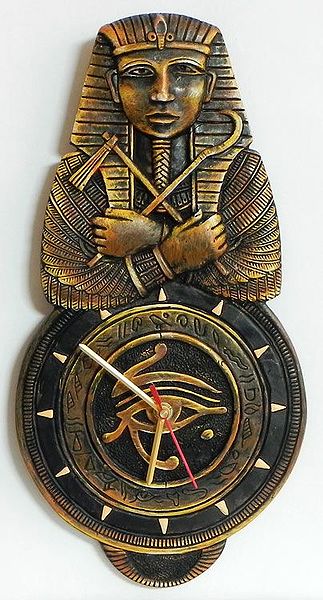 Battery Operated Wall Clock in a Decorated Terracotta Plate with Egyptian Pharao - Wall Hanging