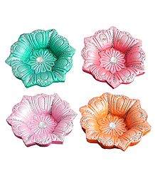 Set of 4 Colored Flower Design Oil Lamp