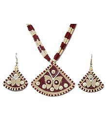 Maroon and Off-White Bead Necklace with Jute Pendant and Earrings