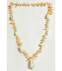Painted Shell Necklace in Yellow 