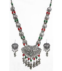 Metal Necklace with Gorgeous Pendant and Earrings